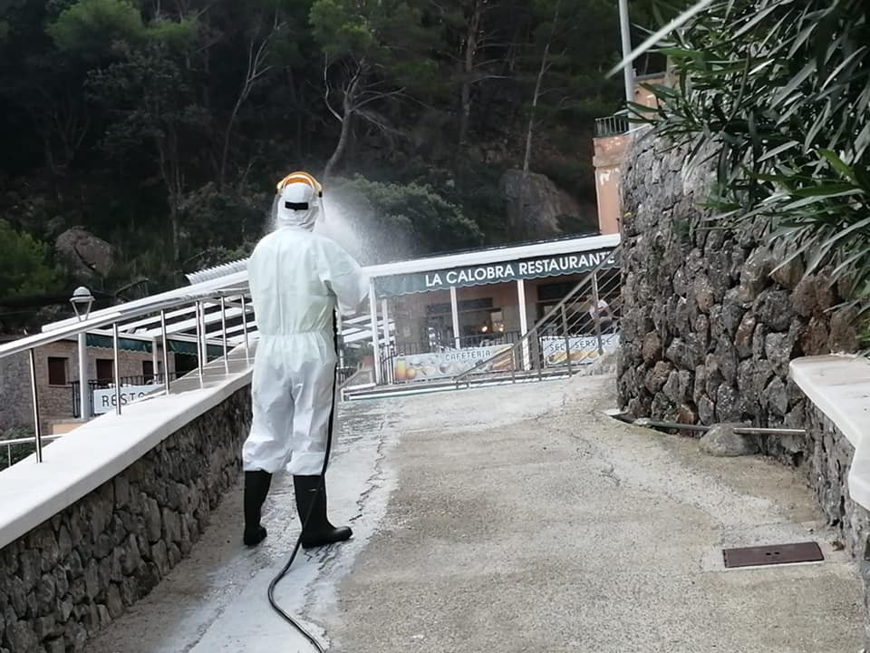 Desinfecció de Sa Calobra i Cala Tuent